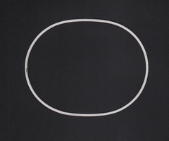 Oval ring i Metal farve hvid